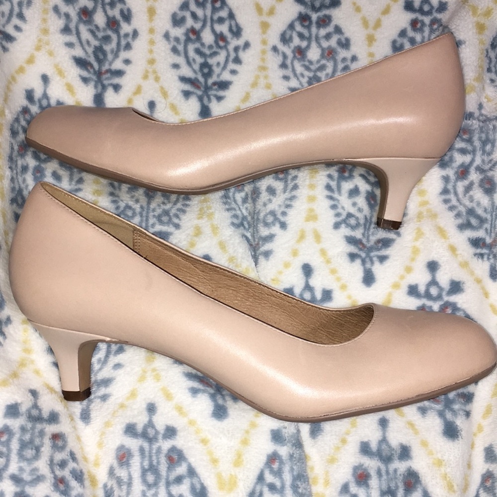 👠EXCELLENT CONDITION 👠. Clark’s Artisan Pumps